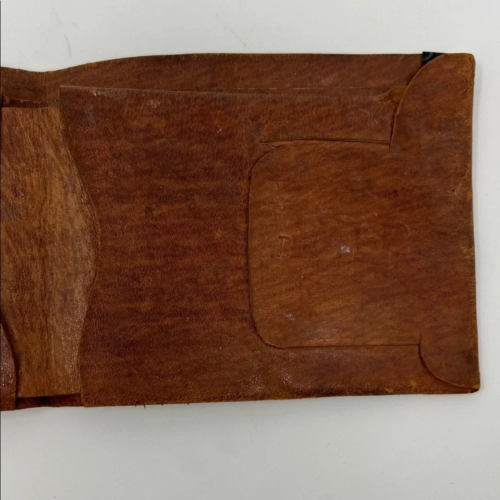 Vintage Hand tooled leather bifold boho wallet medallion design